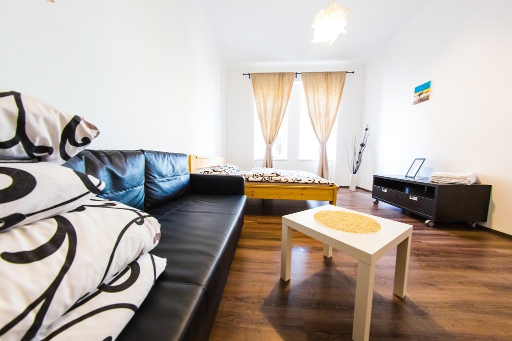 Freedom Rooms & Apartments プラハ エクステリア 写真