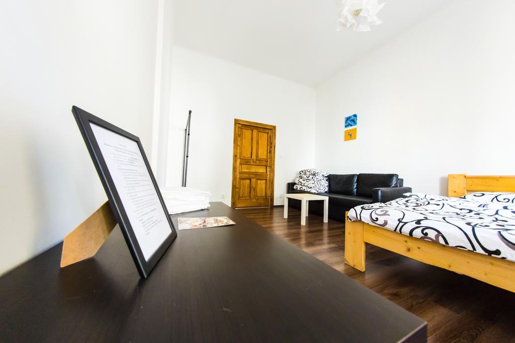 Freedom Rooms & Apartments プラハ エクステリア 写真