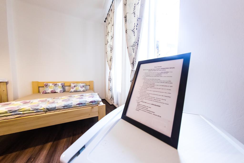 Freedom Rooms & Apartments プラハ エクステリア 写真