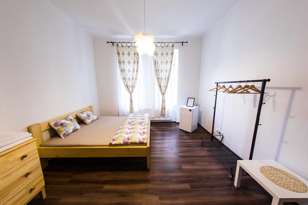 Freedom Rooms & Apartments プラハ エクステリア 写真