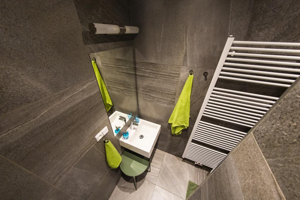 Freedom Rooms & Apartments プラハ エクステリア 写真