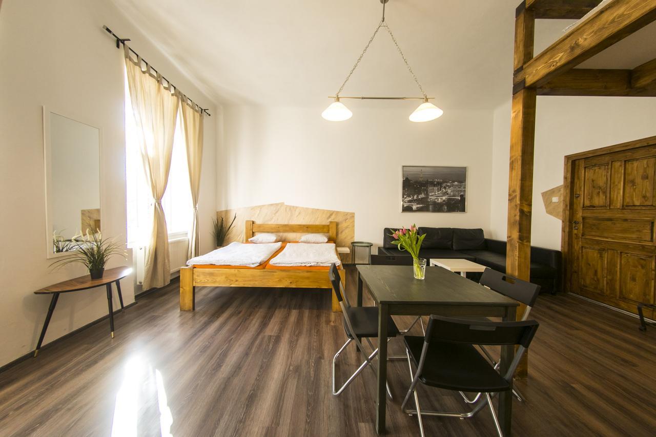 Freedom Rooms & Apartments プラハ エクステリア 写真