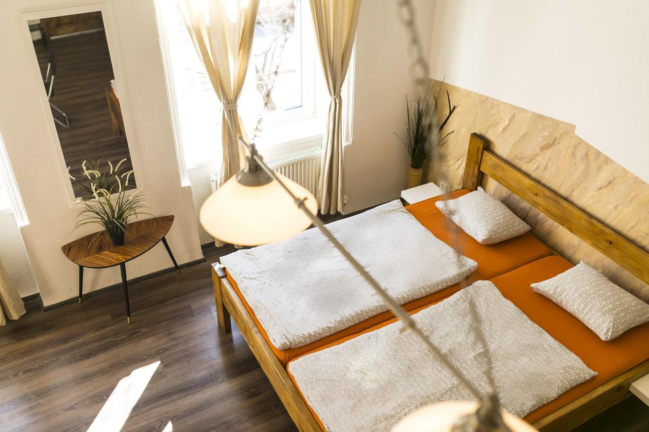 Freedom Rooms & Apartments プラハ エクステリア 写真
