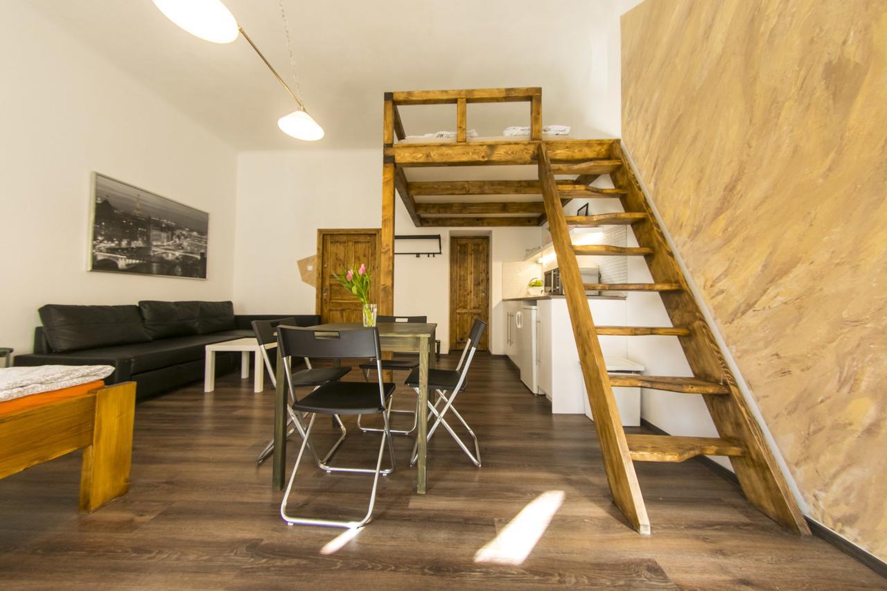 Freedom Rooms & Apartments プラハ エクステリア 写真
