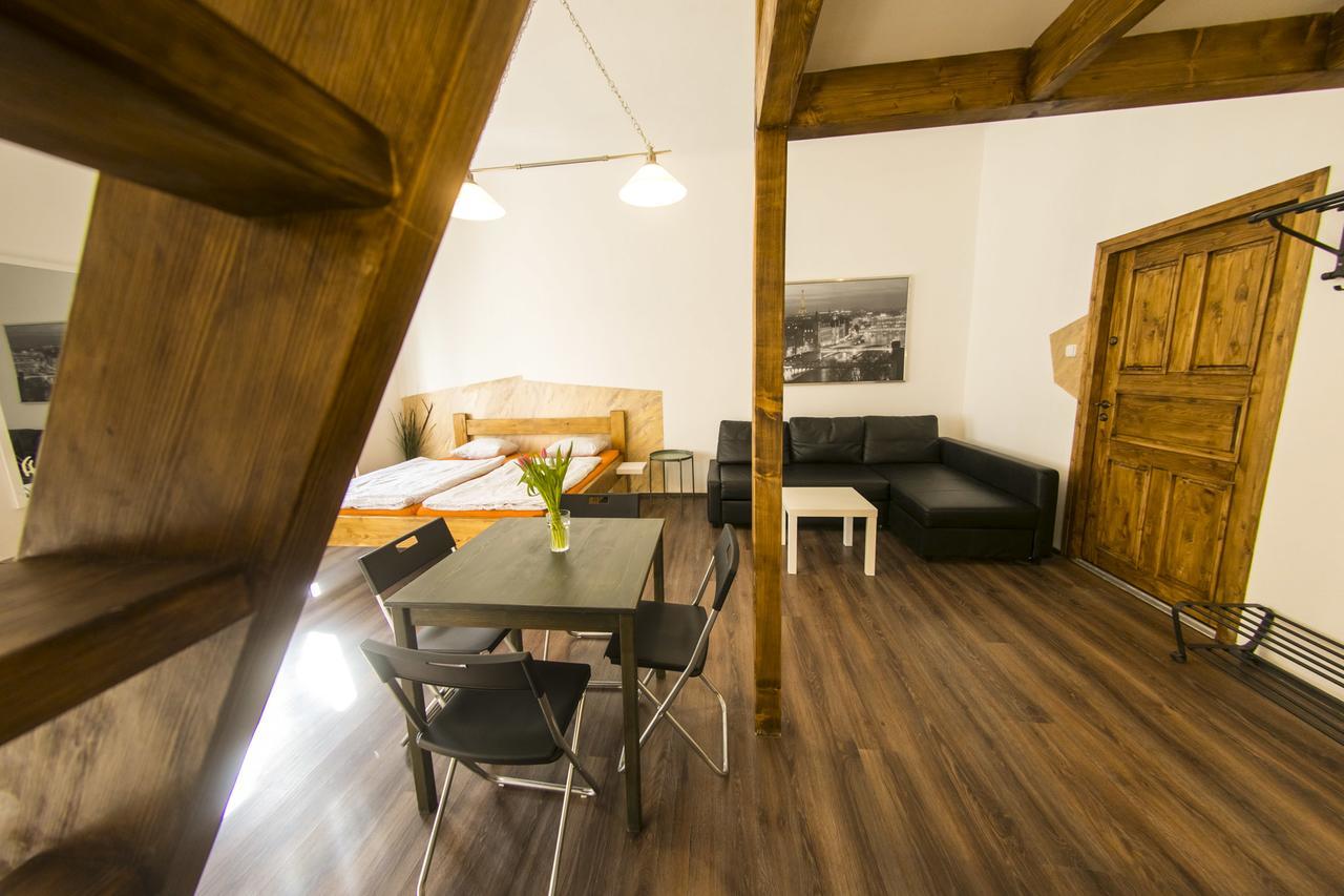 Freedom Rooms & Apartments プラハ エクステリア 写真