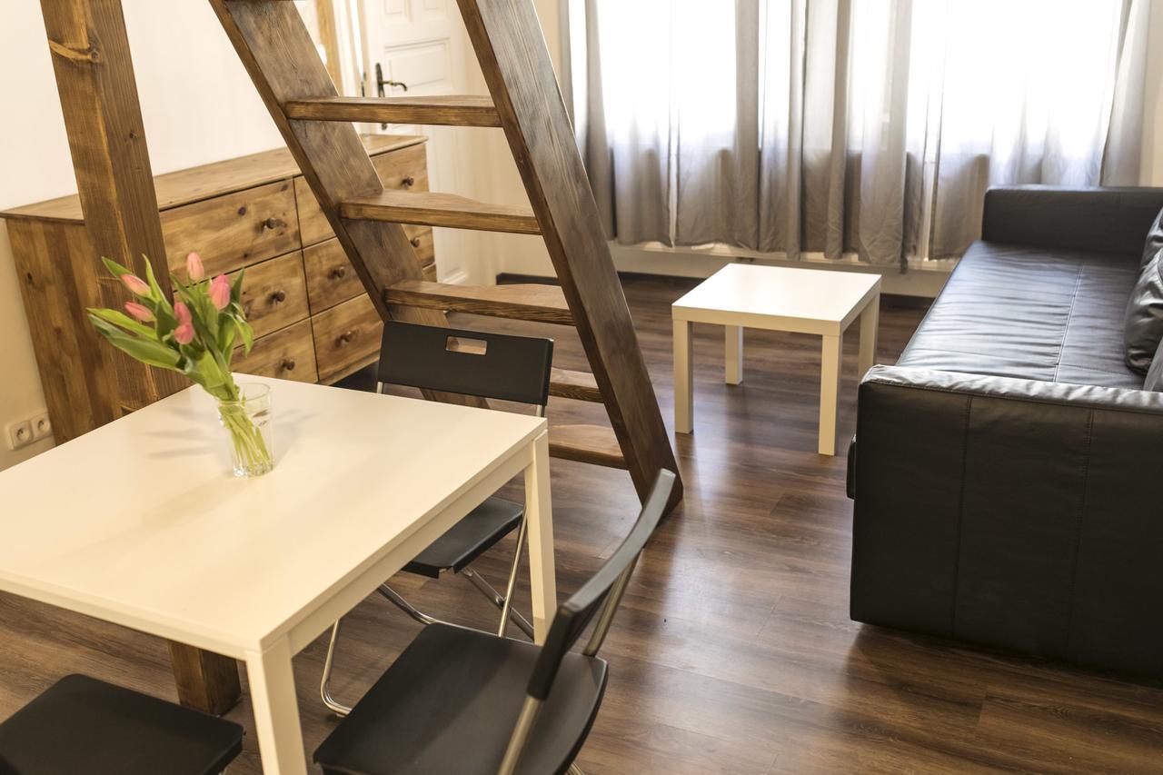 Freedom Rooms & Apartments プラハ エクステリア 写真