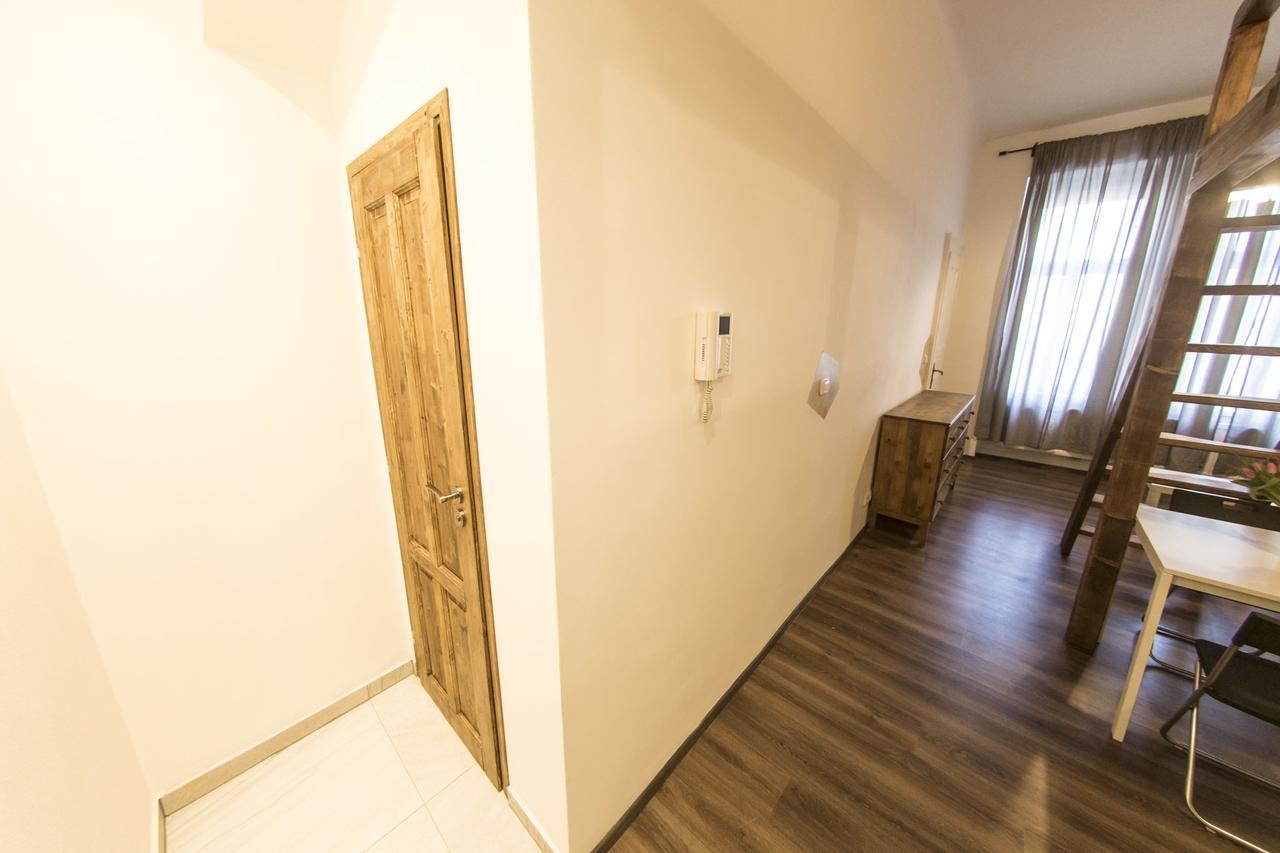 Freedom Rooms & Apartments プラハ 部屋 写真