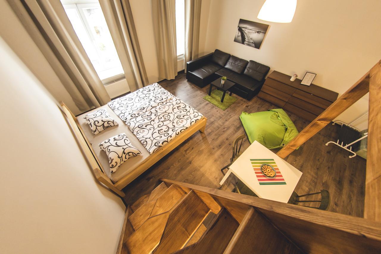 Freedom Rooms & Apartments プラハ 部屋 写真