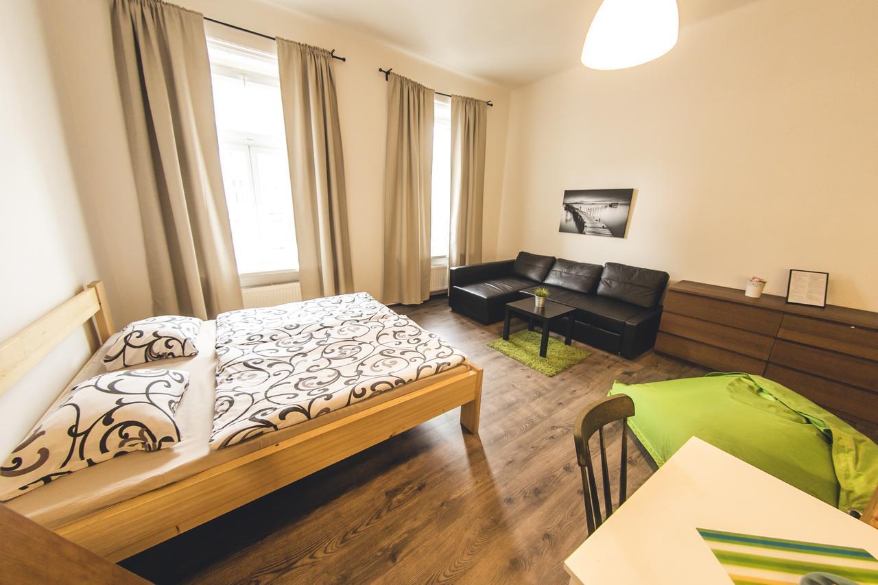 Freedom Rooms & Apartments プラハ 部屋 写真