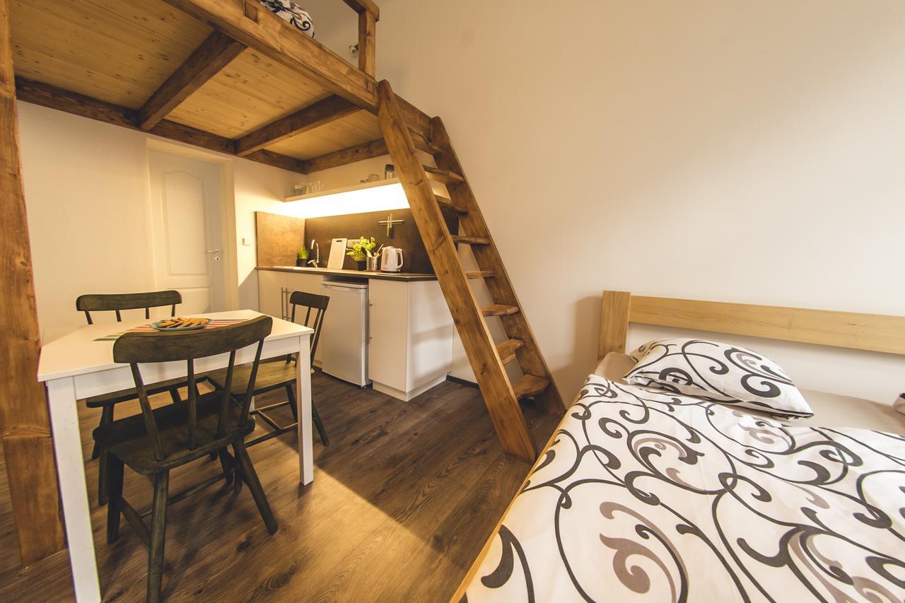Freedom Rooms & Apartments プラハ 部屋 写真